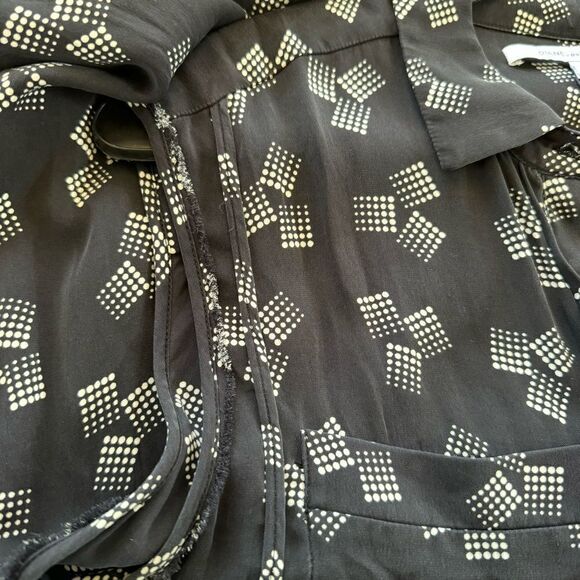 Diane Von Furstenberg Black/White Lensley Sleeveless Top Size 10 - Picture 5 of 7